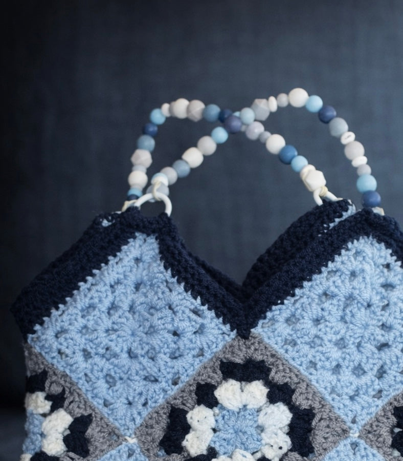 Handmade Granny Square Crochet Bag

Stylish • Durable •